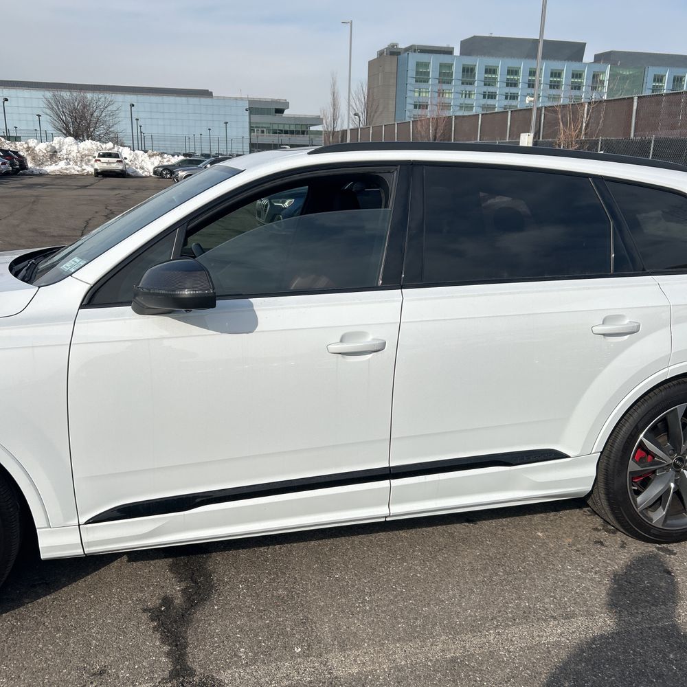 2023 Audi SQ7 - Image 40