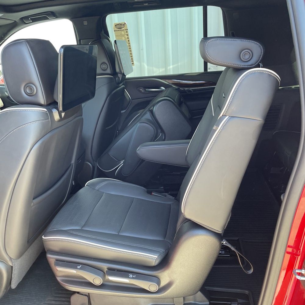 2024 Cadillac Escalade ESV - Image 34