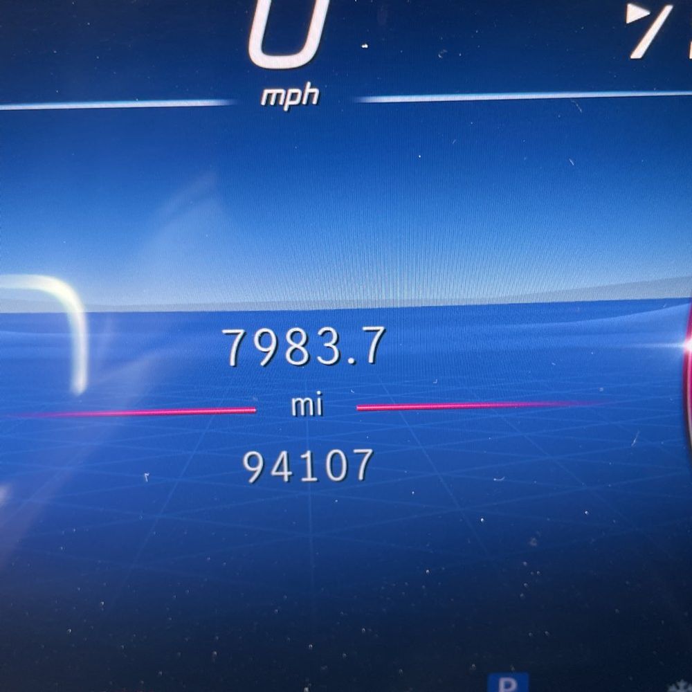 2023 Mercedes-Benz S-Class - Image 9