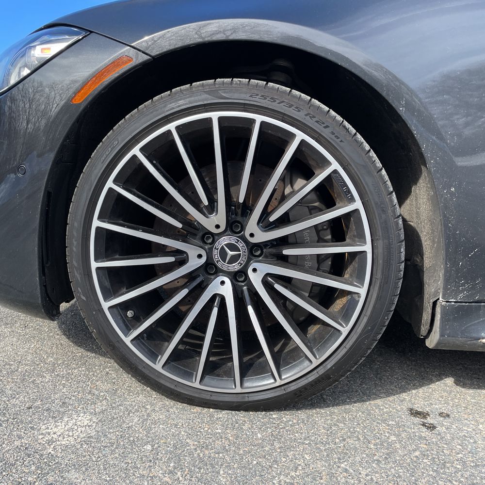 2023 Mercedes-Benz S-Class - Image 13