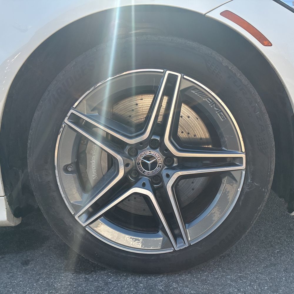 2023 Mercedes-Benz S-Class - Image 4