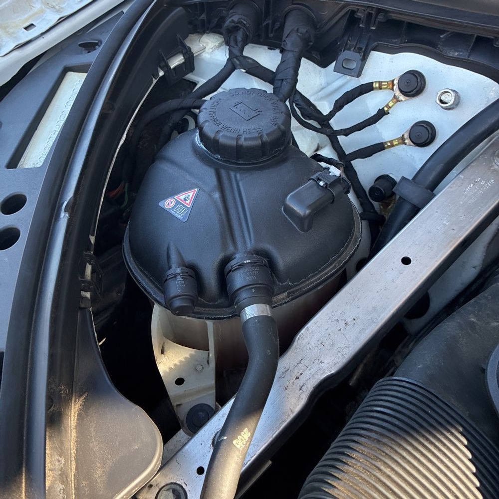 2023 Mercedes-Benz S-Class - Image 10