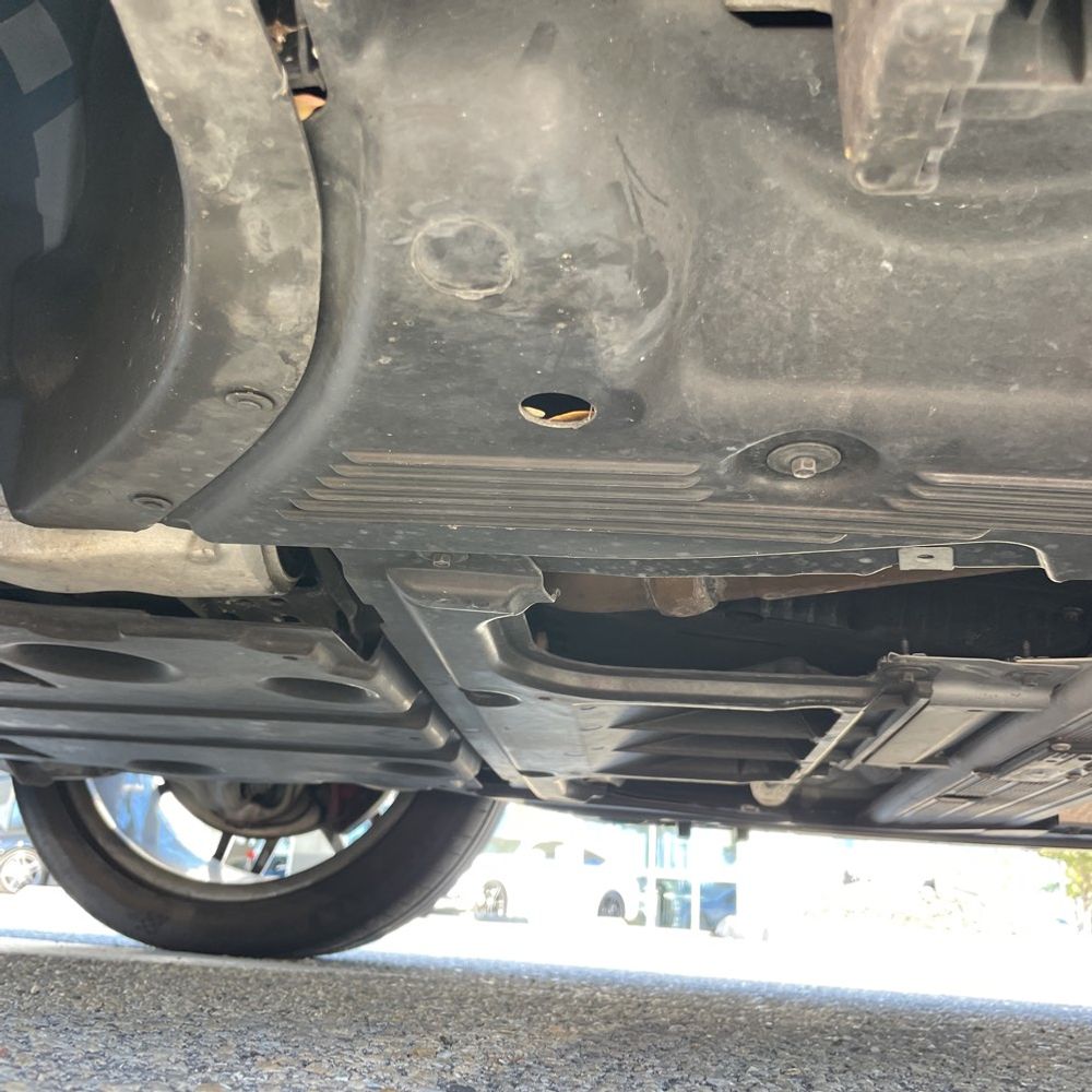 2024 Mercedes-Benz GLE - Image 2