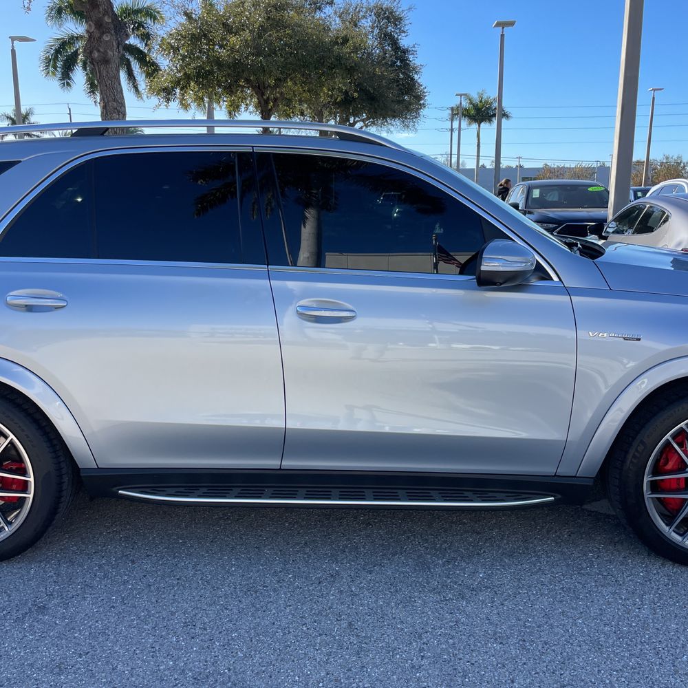 2024 Mercedes-Benz GLE - Image 3