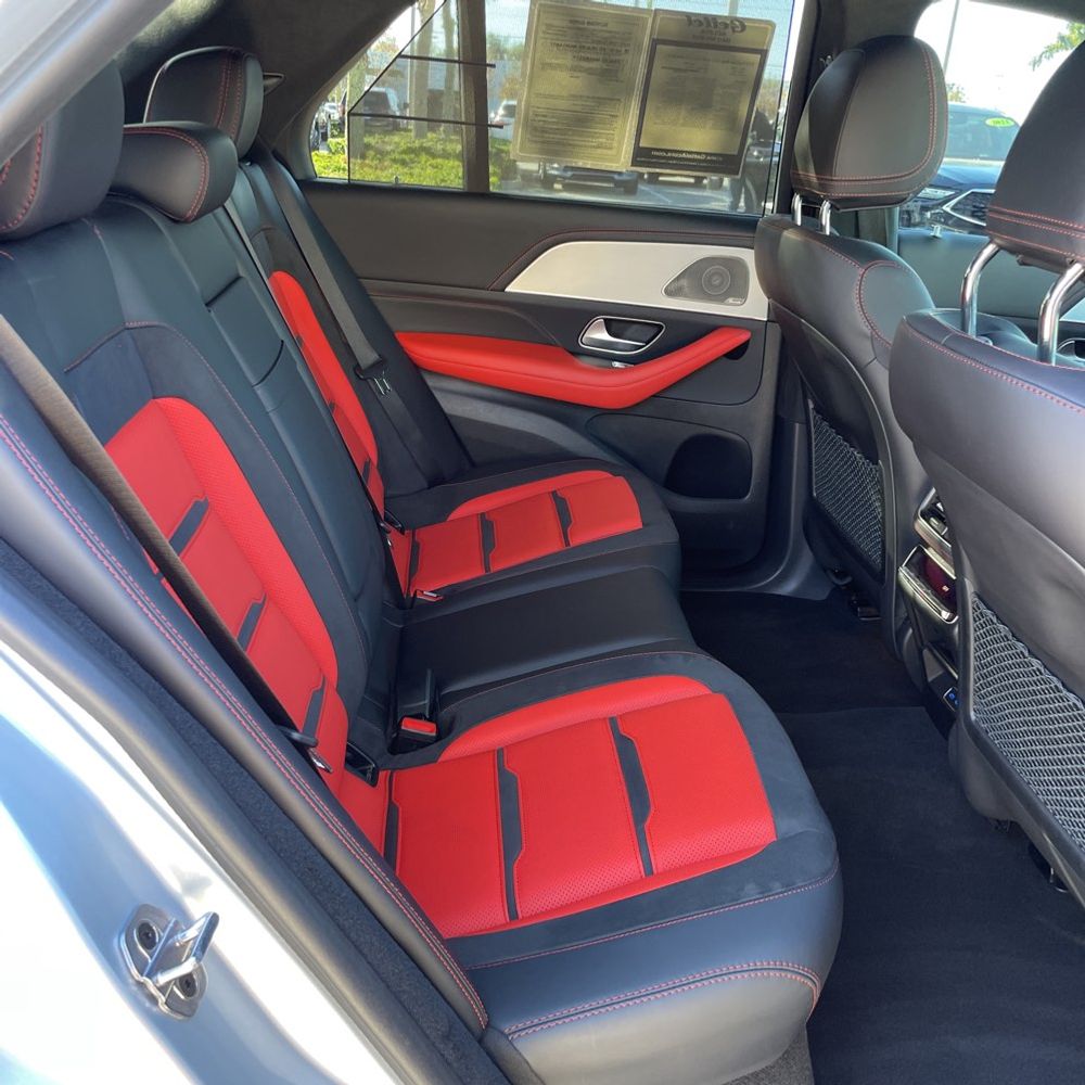 2024 Mercedes-Benz GLE - Image 4