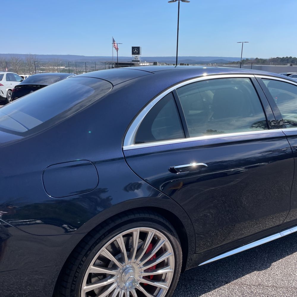 2025 Mercedes-Benz AMG S 63 E - Image 22