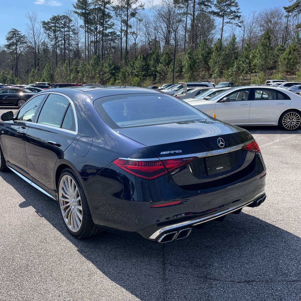 2025 Mercedes-Benz AMG S 63 E - Image 39