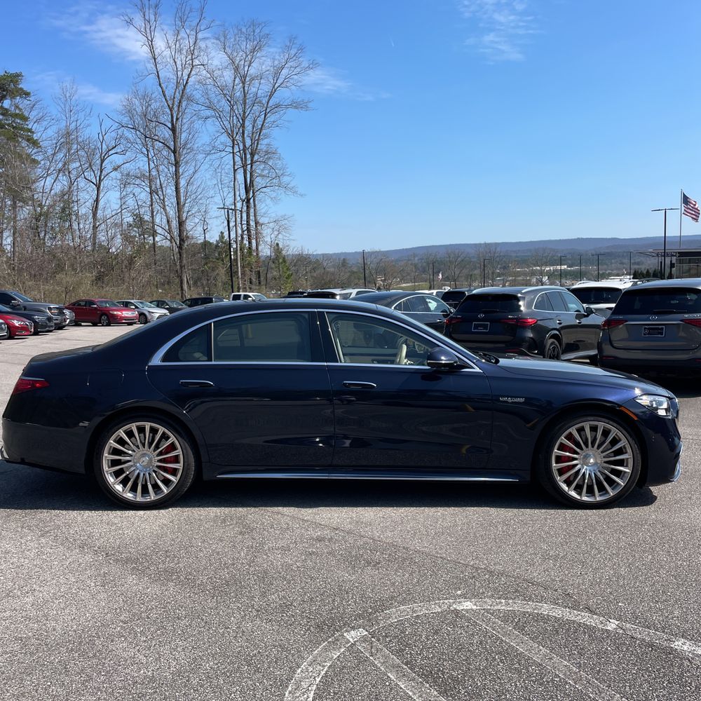 2025 Mercedes-Benz AMG S 63 E - Image 44