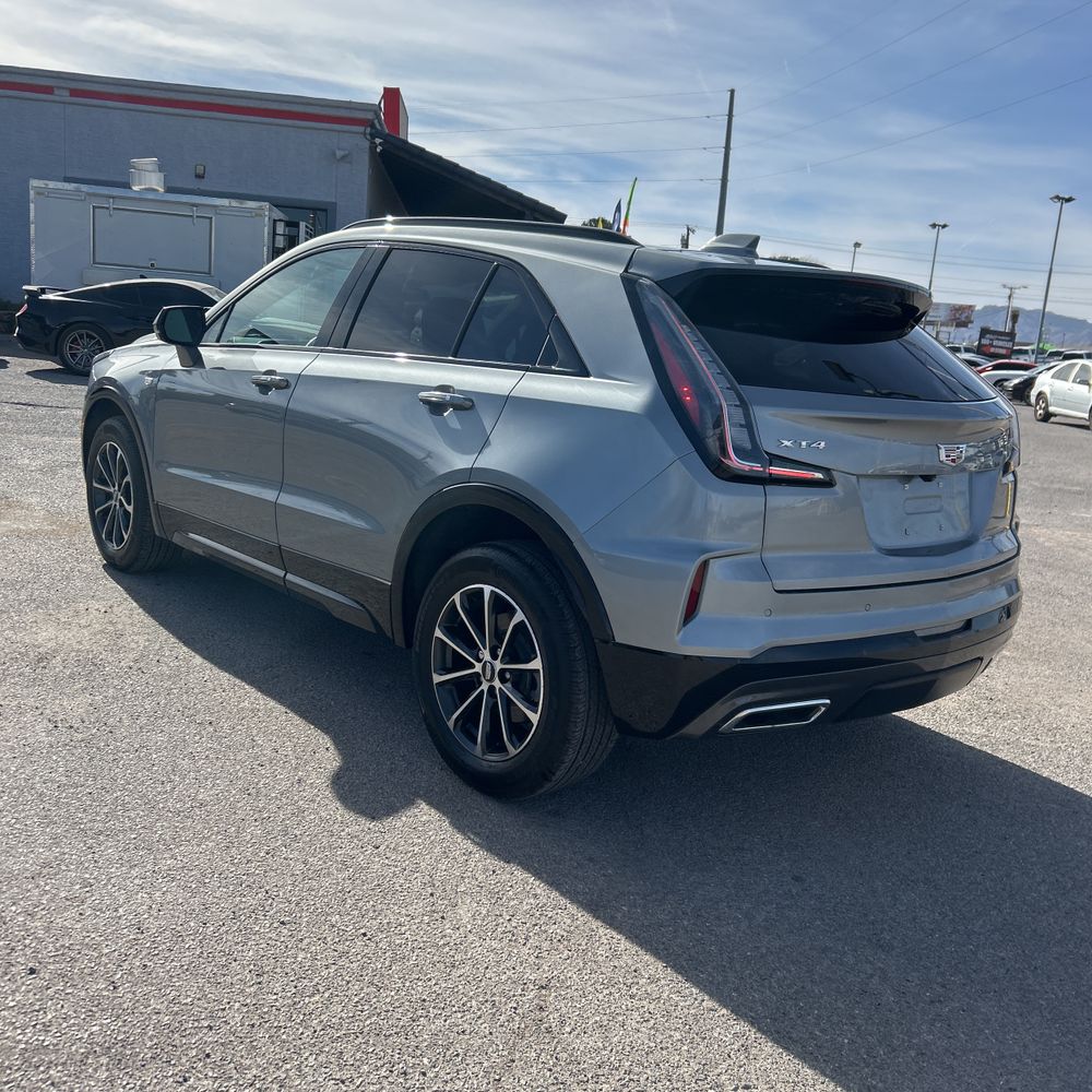 2024 Cadillac XT4 - Image 15