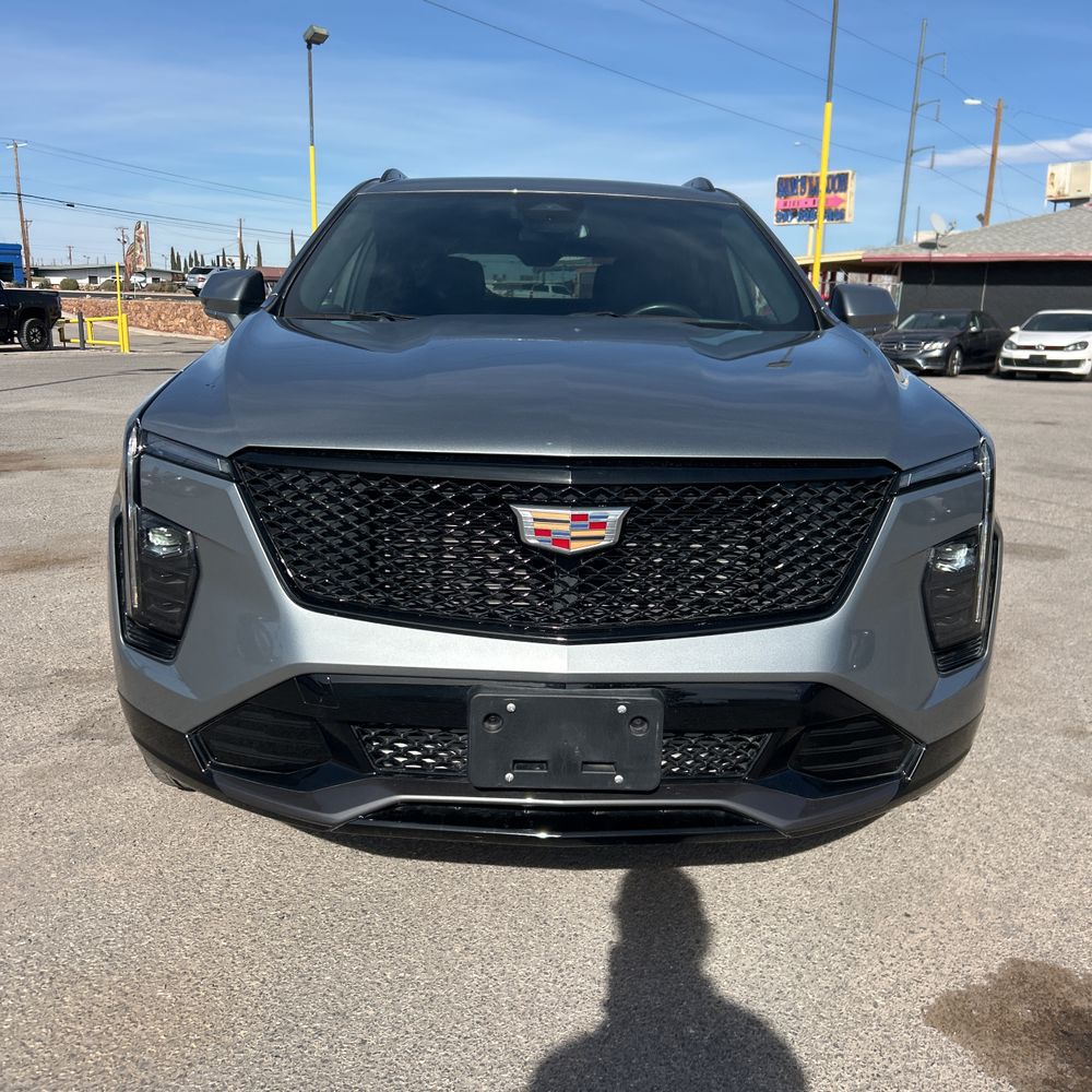 2024 Cadillac XT4 - Image 18