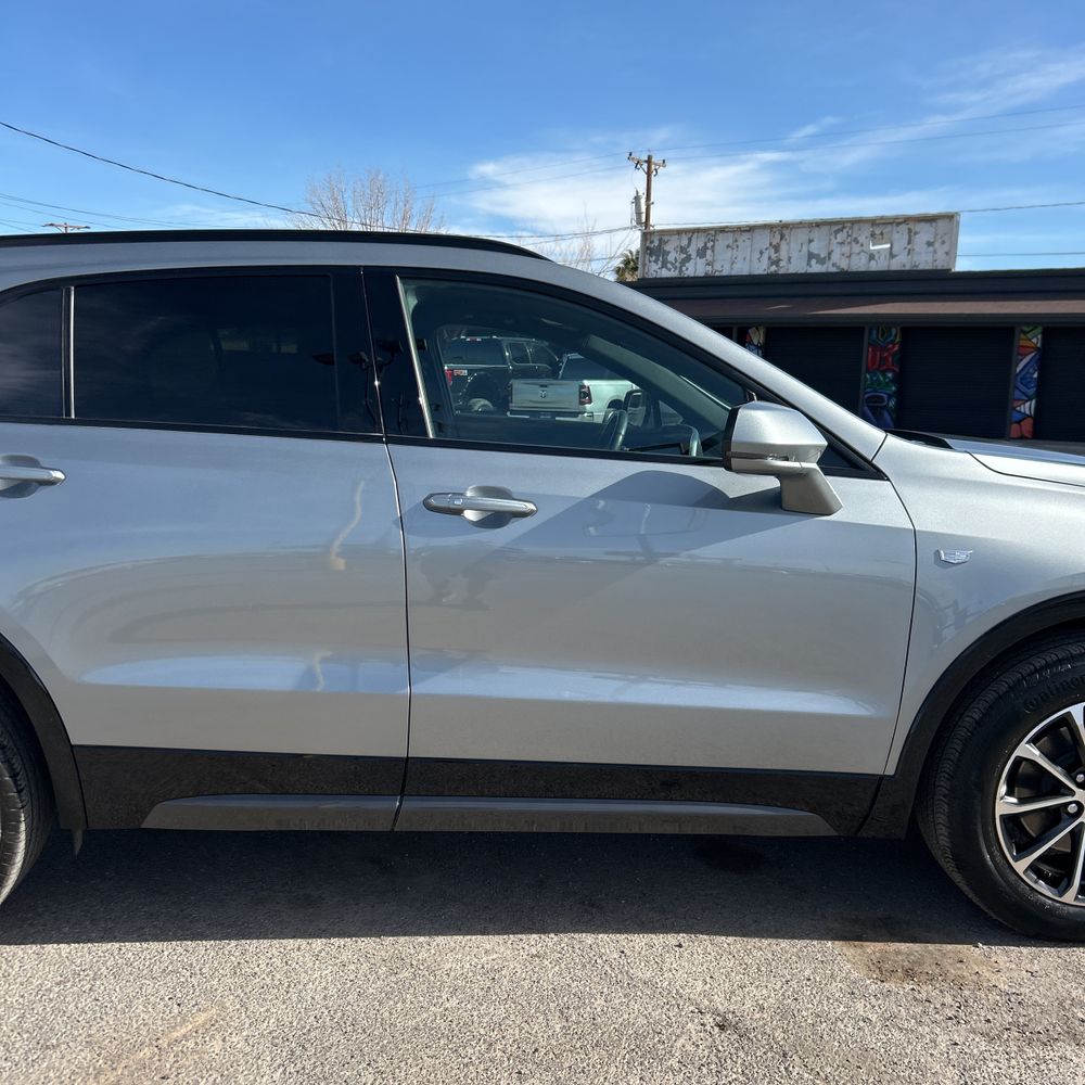 2024 Cadillac XT4 - Image 27