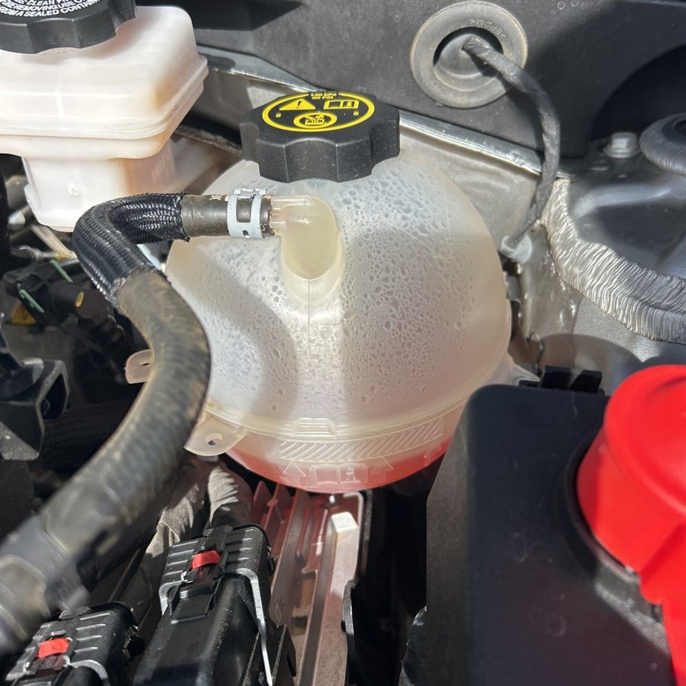 2024 Cadillac XT4 - Image 37