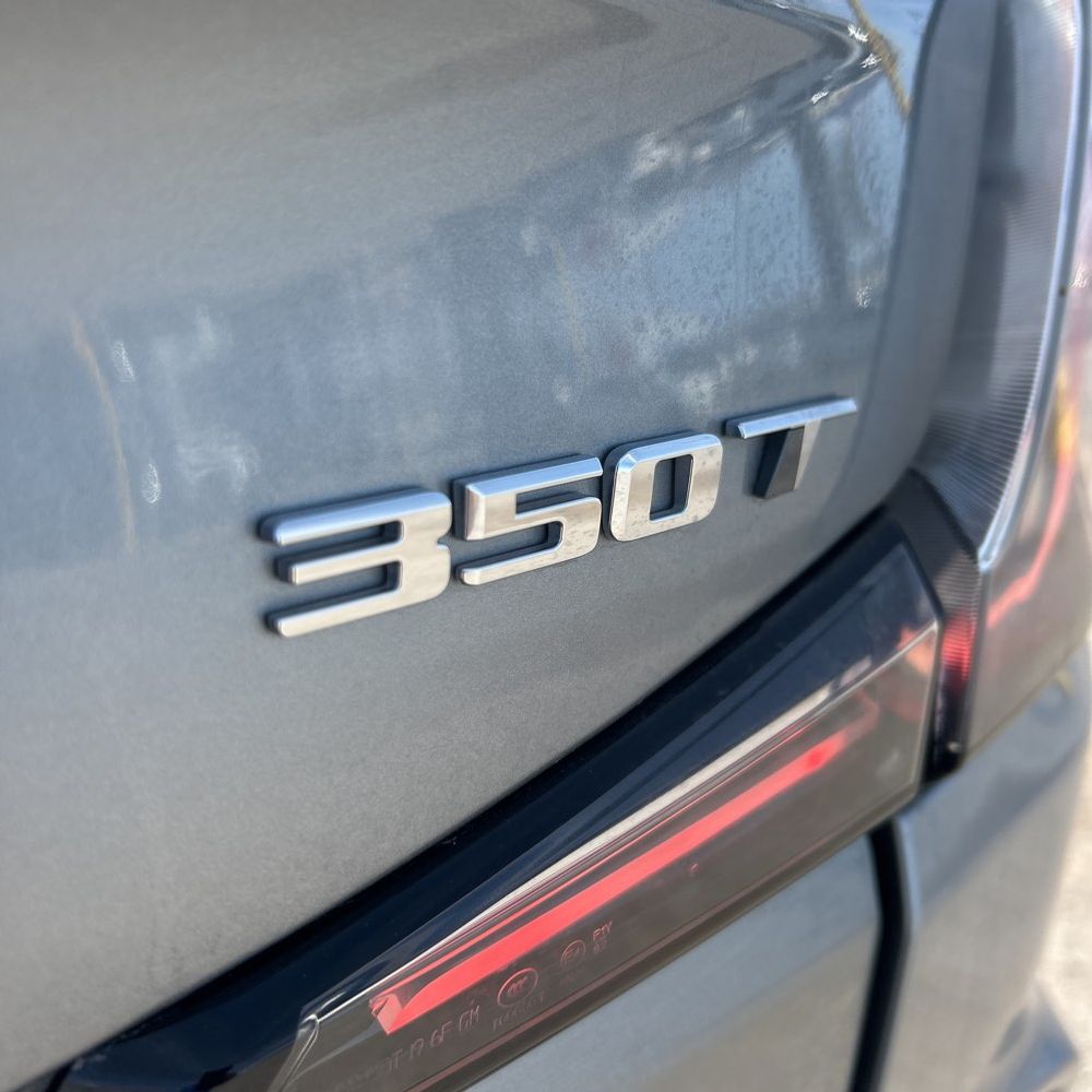 2024 Cadillac XT4 - Image 47