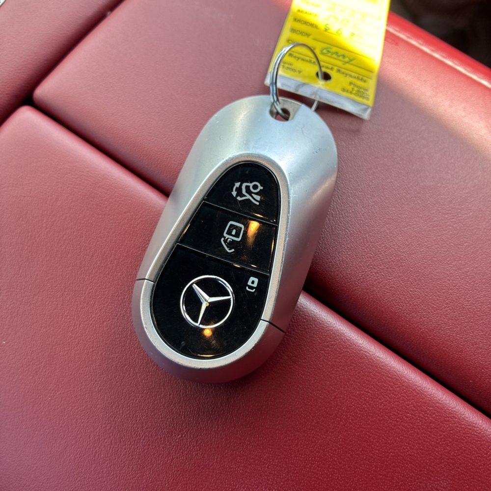 2023 Mercedes-Benz S-Class - Image 38