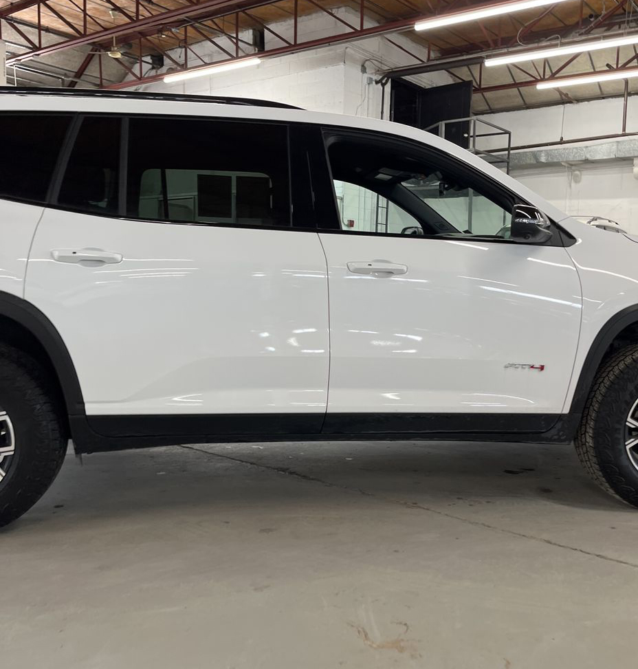 2025 GMC Acadia - Image 7