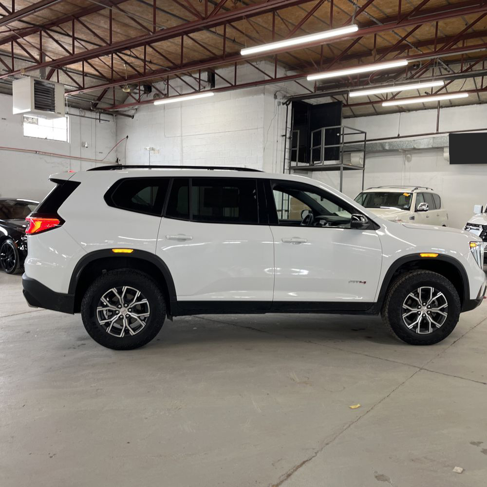 2025 GMC Acadia - Image 33