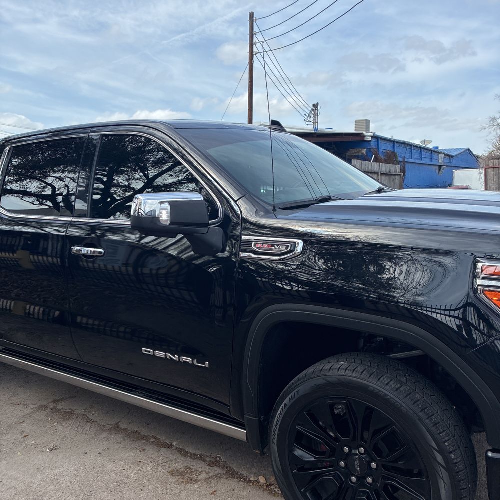 2021 GMC Sierra 1500 - Image 2