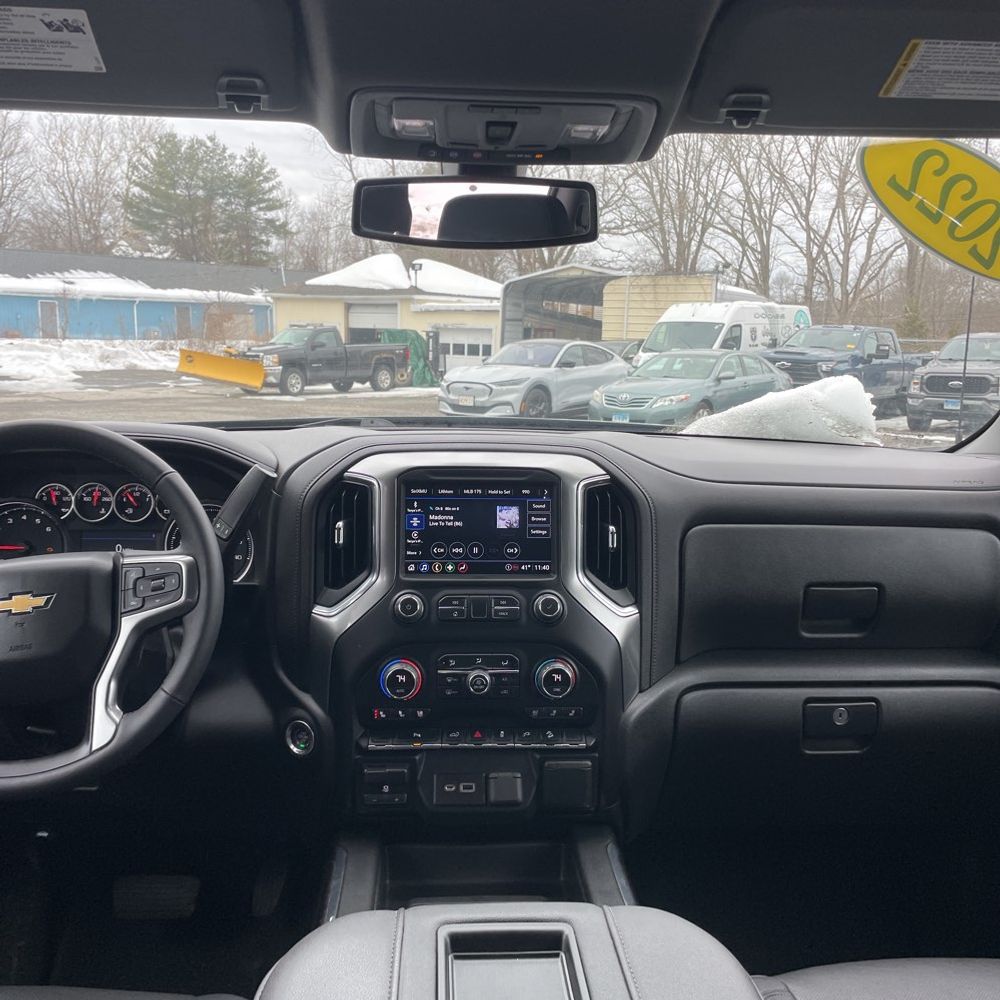2022 Chevrolet Silverado 1500 Limited - Image 26