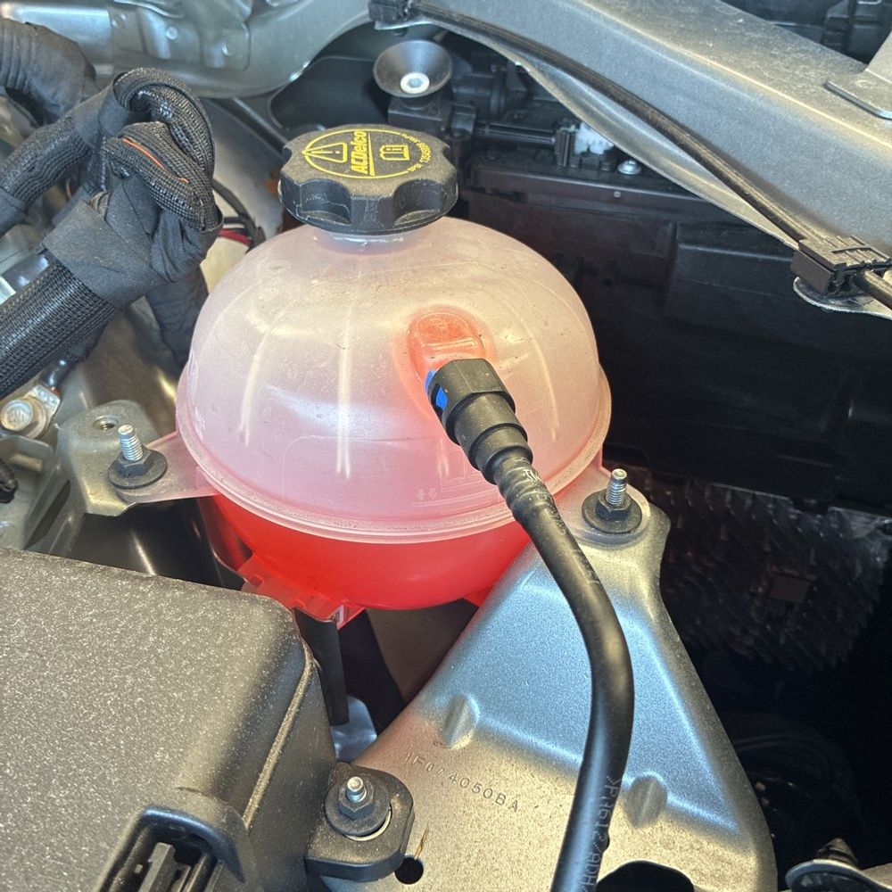 2026 Cadillac Vistiq Sport - Image 9