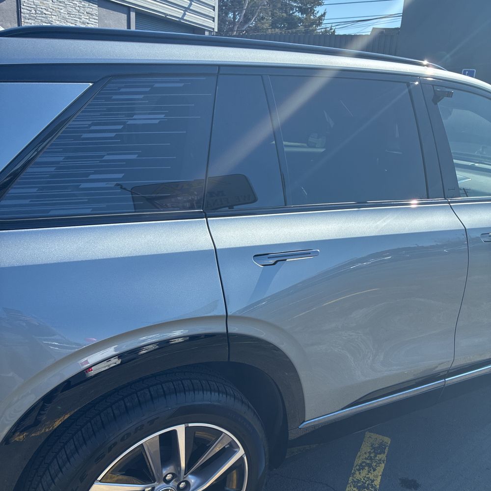 2026 Cadillac Vistiq Sport - Image 23