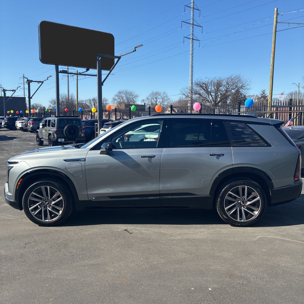 2026 Cadillac Vistiq Sport - Image 40