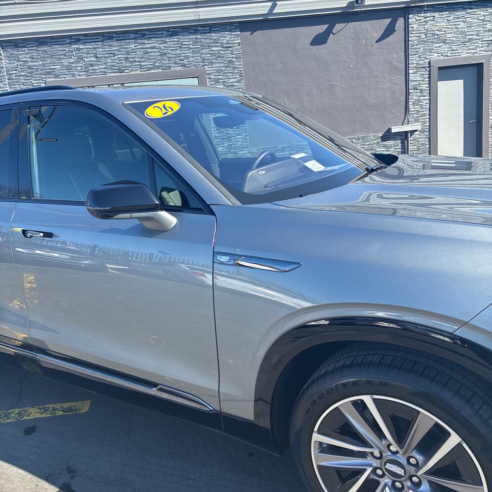 2026 Cadillac Vistiq Sport - Image 42