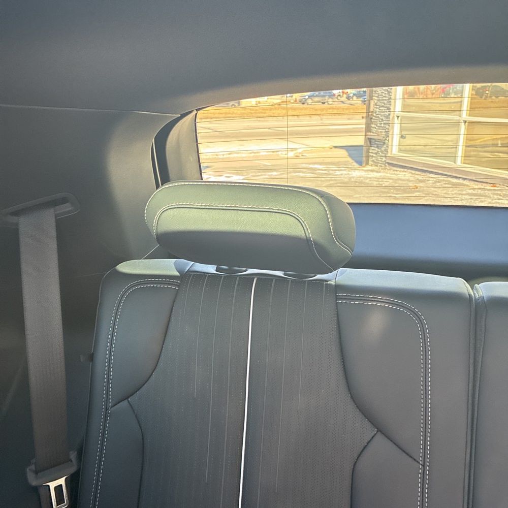 2026 Cadillac Vistiq Sport - Image 50