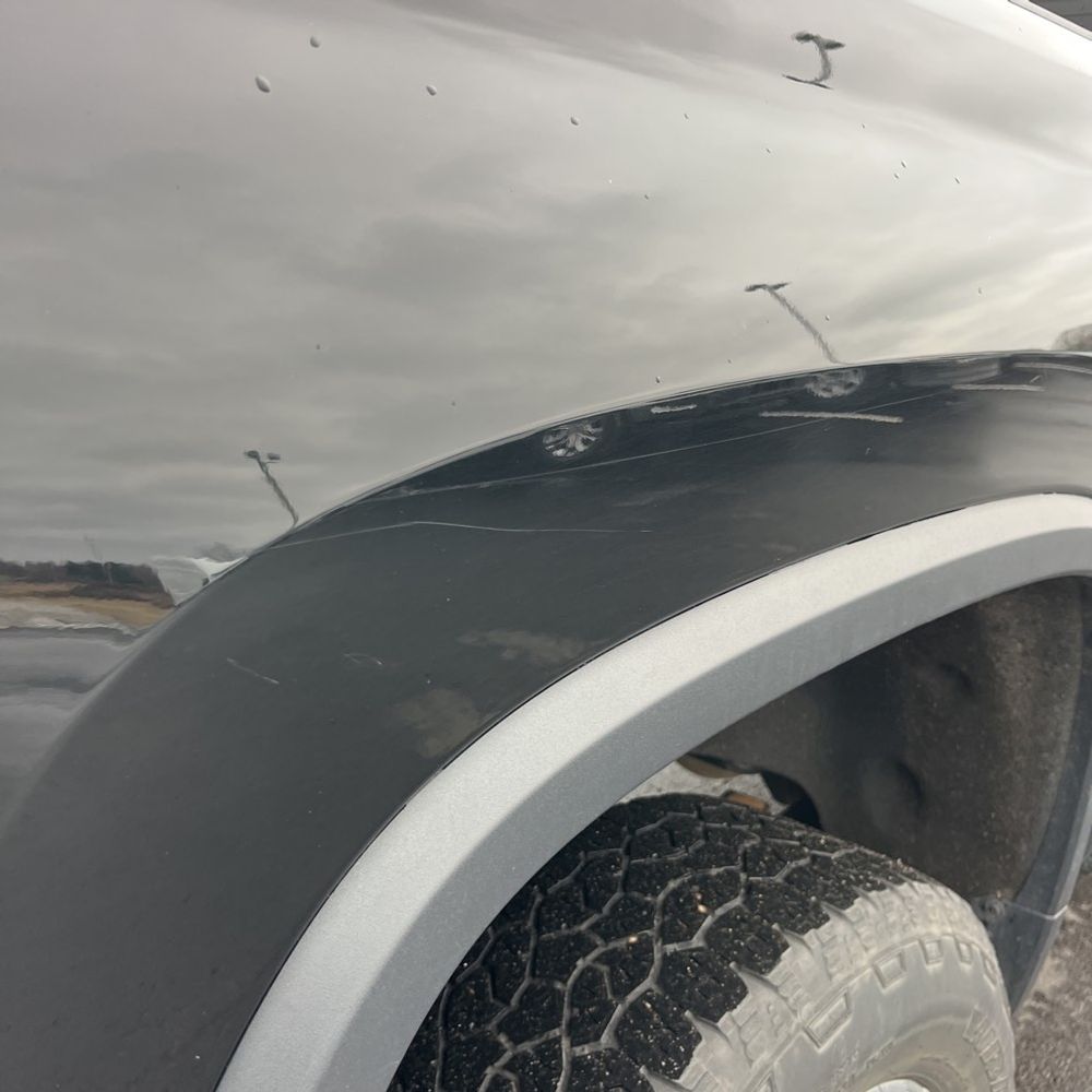 2023 Chevrolet Silverado 3500 - Image 3