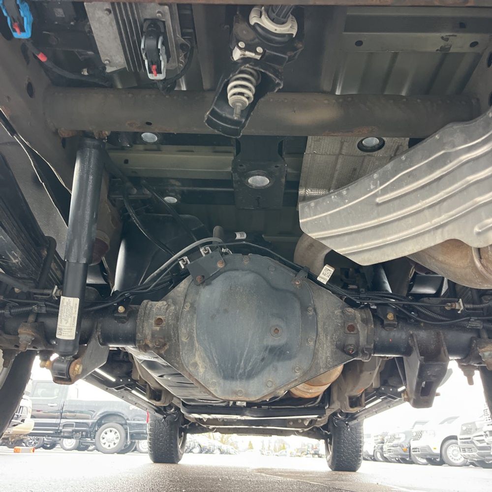 2023 Chevrolet Silverado 3500 - Image 11