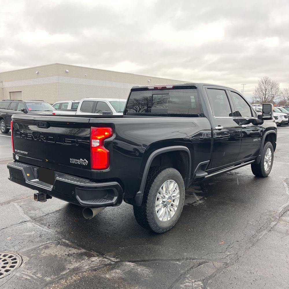 2023 Chevrolet Silverado 3500 - Image 19