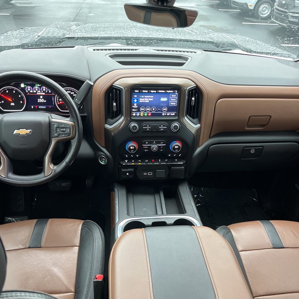 2023 Chevrolet Silverado 3500 - Image 25