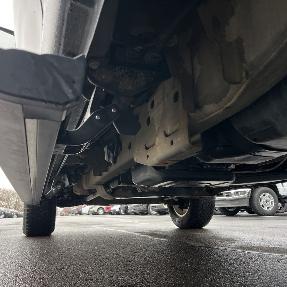 2023 Chevrolet Silverado 3500 - Image 30