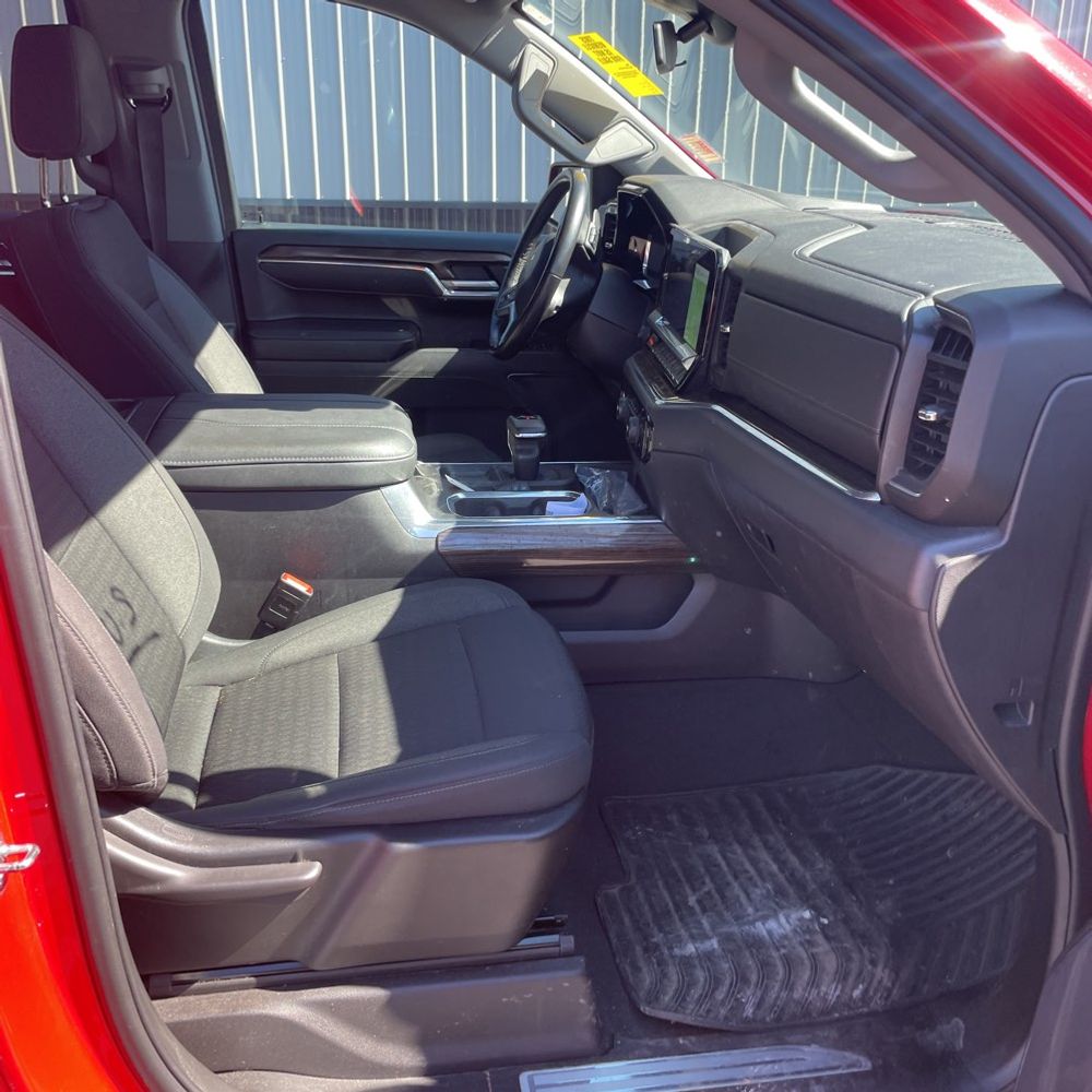 2023 Chevrolet Silverado 1500 - Image 20