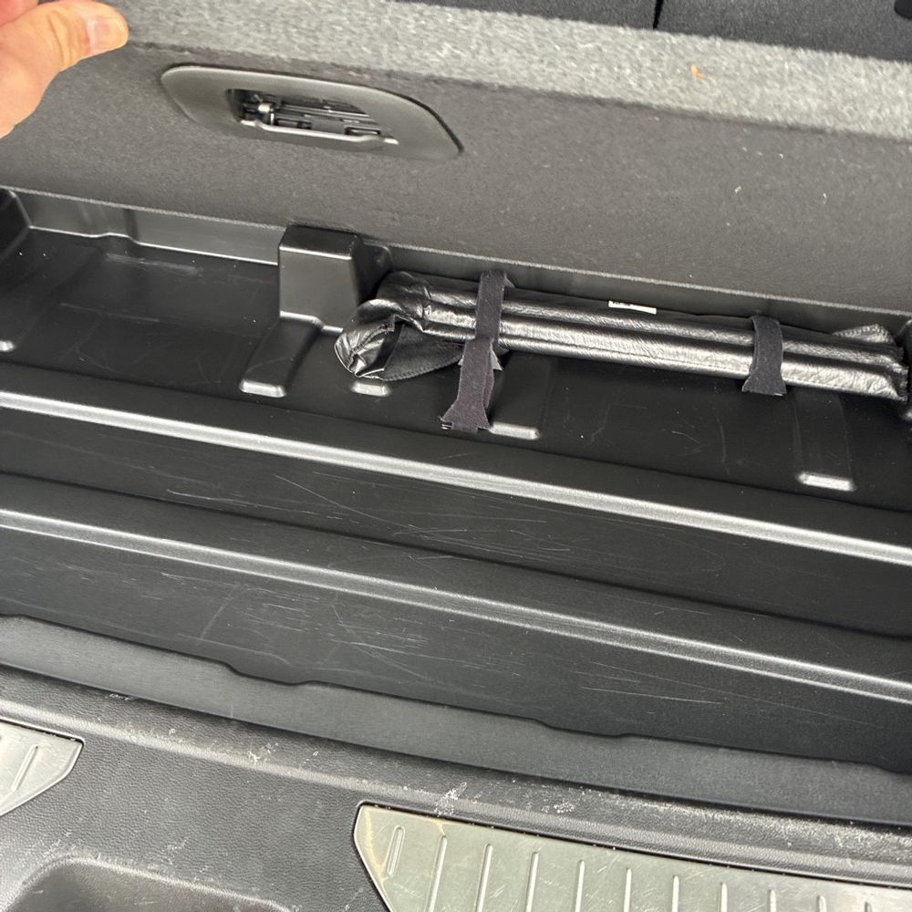 2021 Chevrolet Tahoe - Image 32