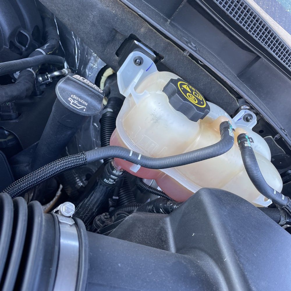 2023 Chevrolet Suburban - Image 15