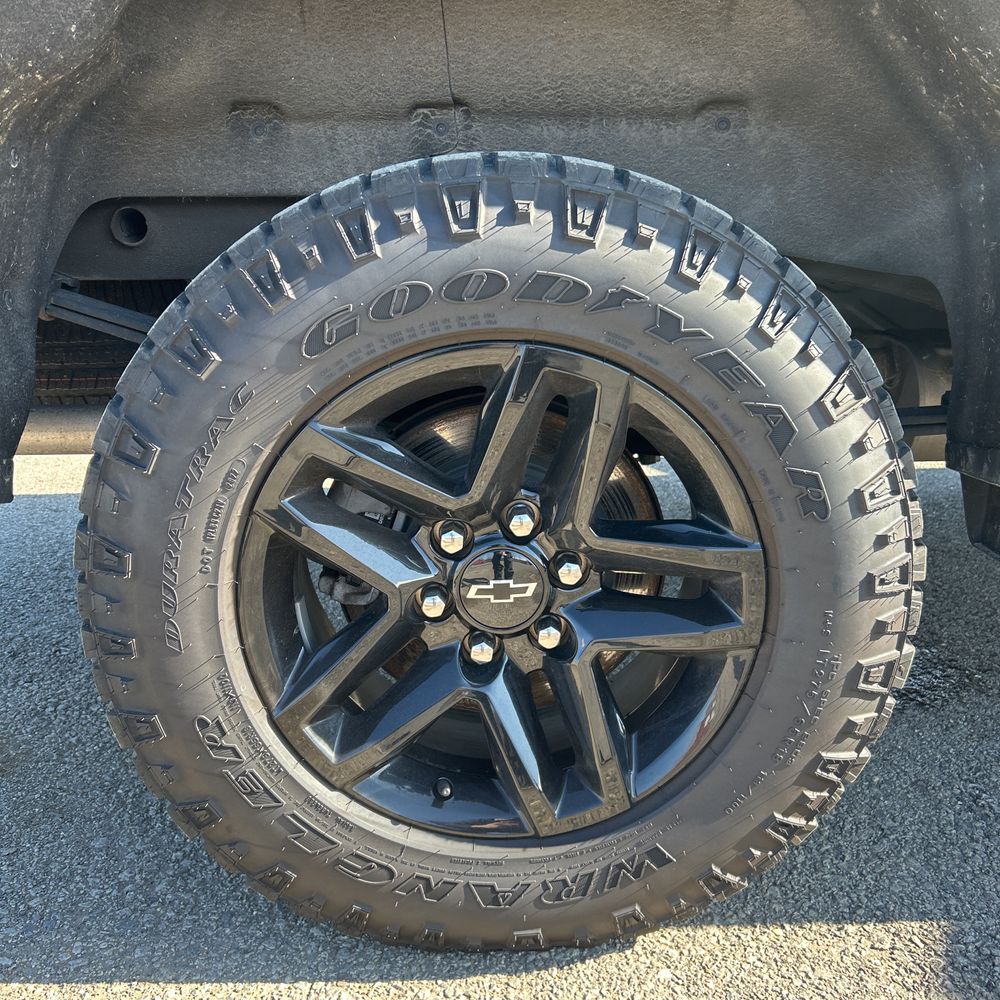 2022 Chevrolet Silverado 1500 - Image 32