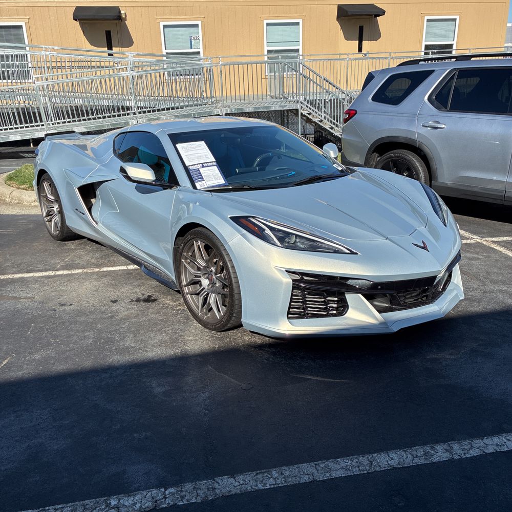 2023 Chevrolet Corvette - Image 5