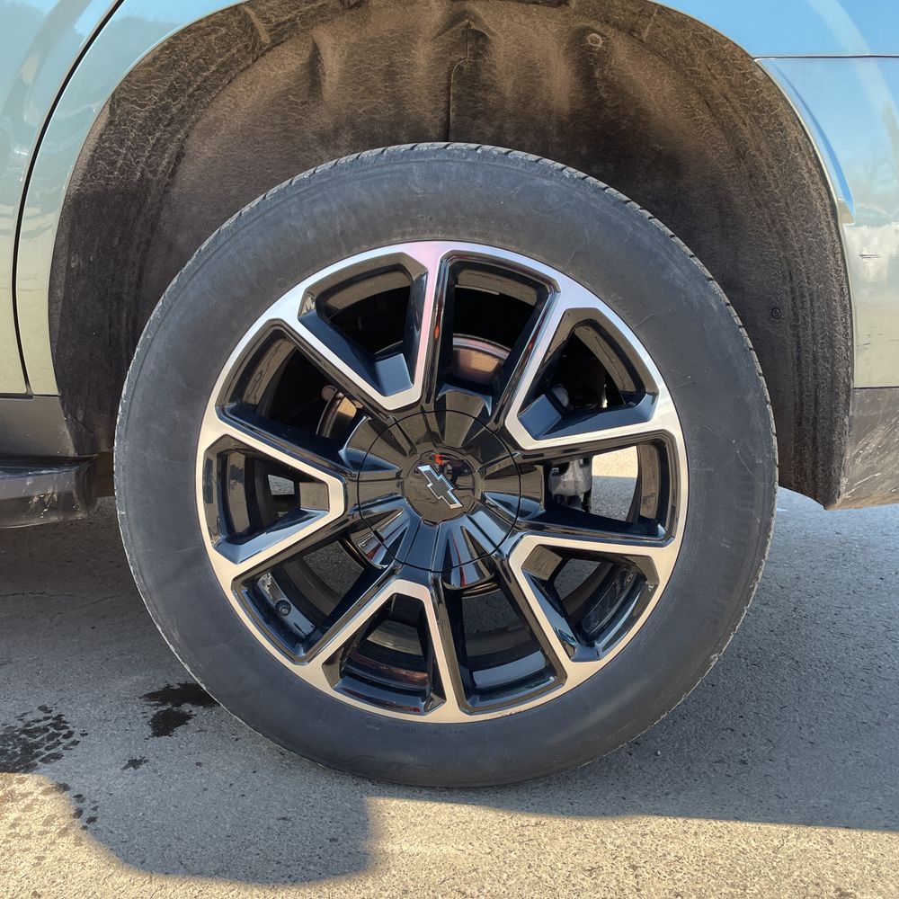 2024 Chevrolet Tahoe - Image 10