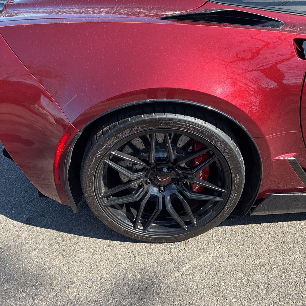 2017 Chevrolet Corvette - Image 9