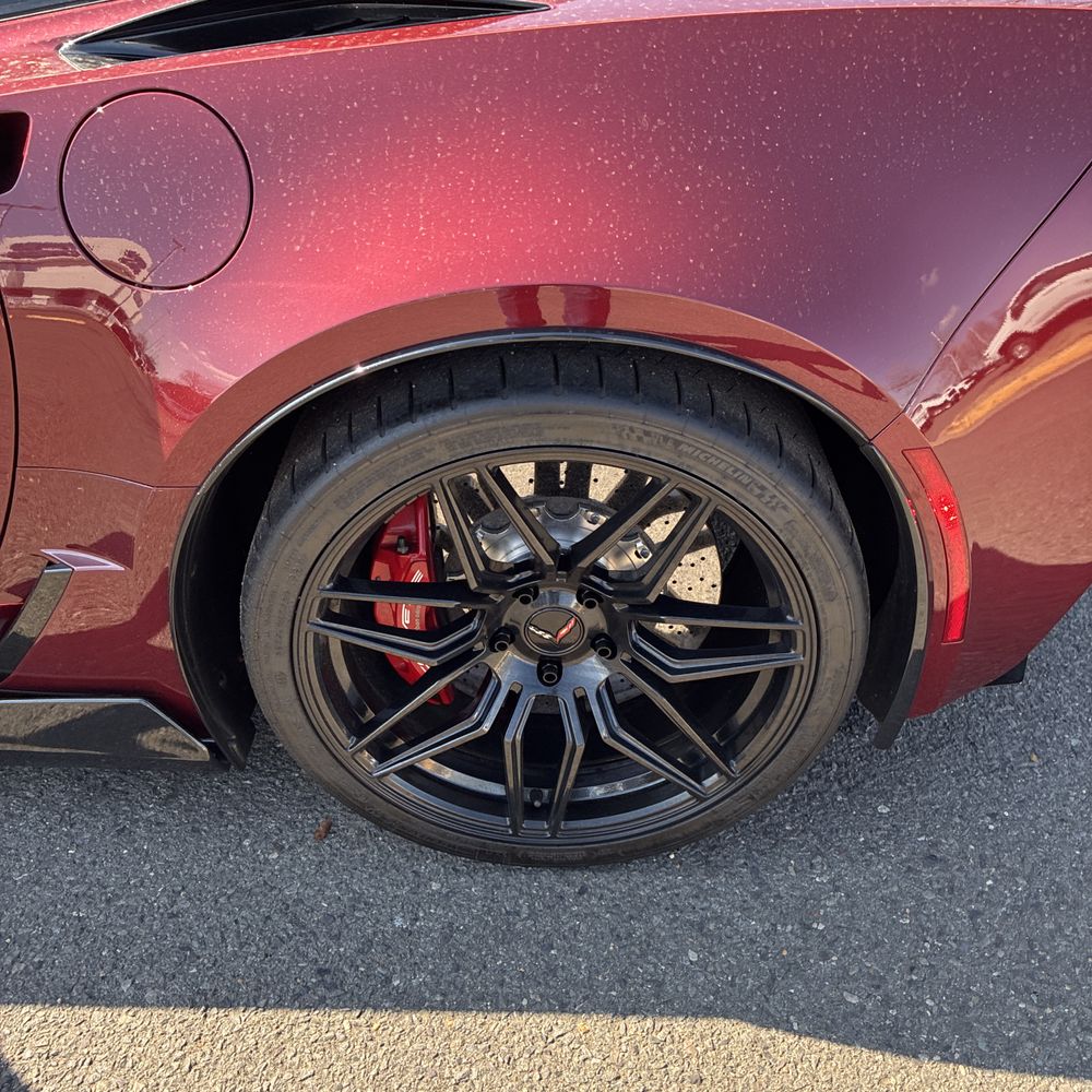 2017 Chevrolet Corvette - Image 12